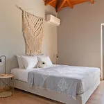 Vila Alberi - Izla Homes Skala (Kefalonia)