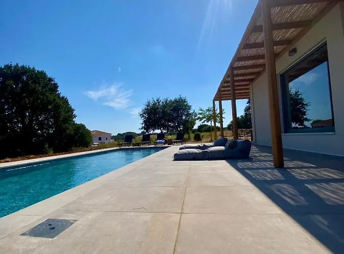 Villa Alberi - Izla Homes *