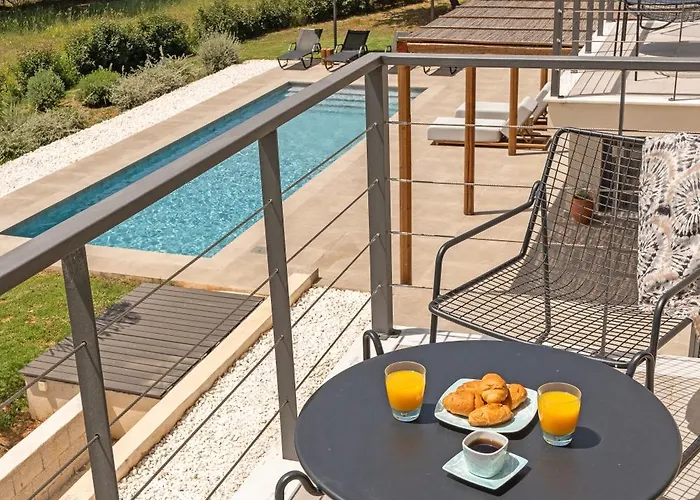 Villa Alberi - Izla Homes *
