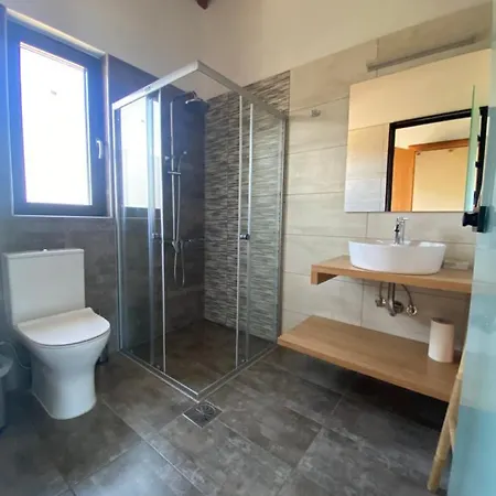 فيلة Alberi - Izla Homes Skala (Kefalonia)